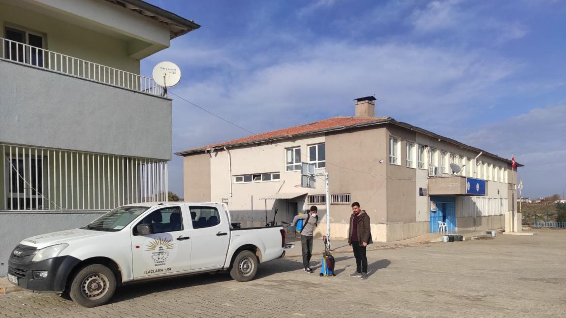 Okulumuz Siverek Belediyesi Çevre Koruma Müdürlüğü tarafından ilaçlandı.